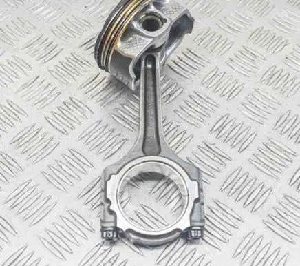 Ford Mustang VI Piston CR3Z6200B FR3Z6108A