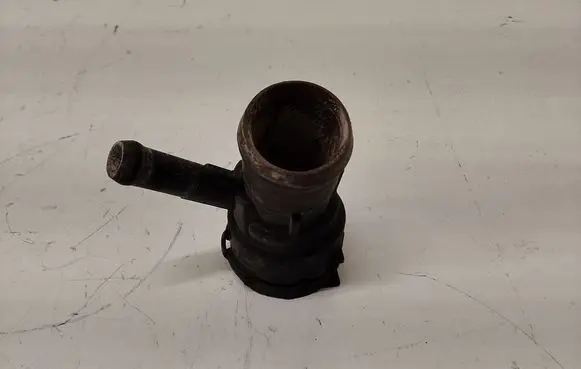 Audi A6 S6 C5 4B Engine coolant pipe/hose PA66GF30