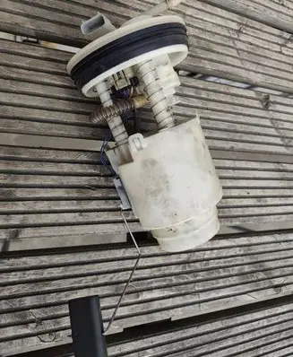 Chrysler PT Cruiser In-tank fuel pump 05085196AA