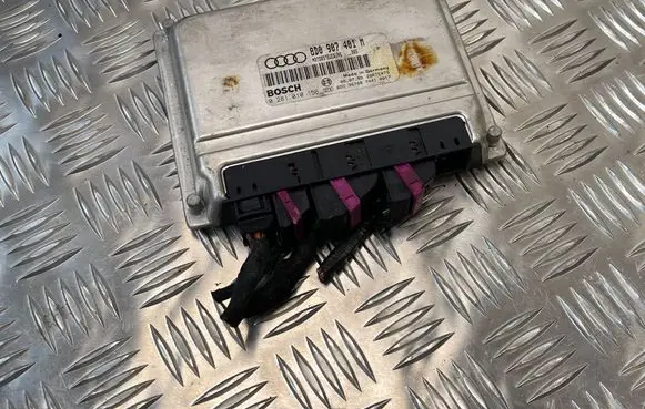 Audi A4 S4 B5 8D Engine control unit/module 8D0907401M 0281010156