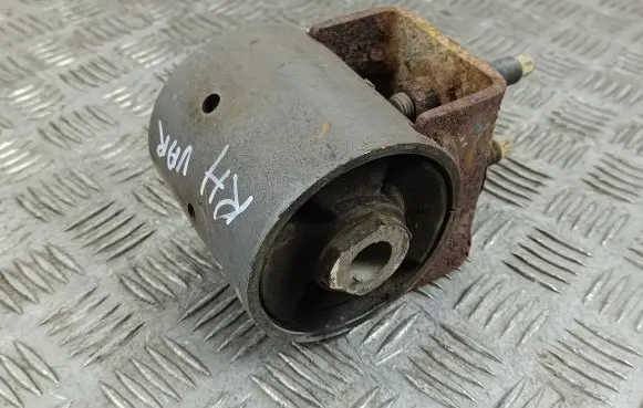 Ford F150 Engine mount bracket