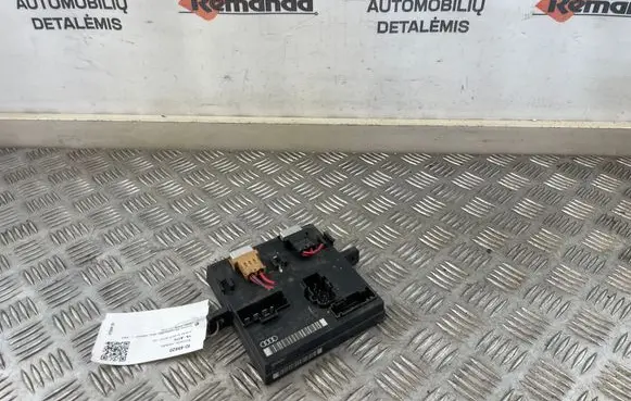 Audi A4 S4 B6 8E 8H Comfort/convenience module 8E0907279