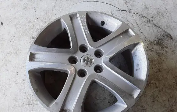 Suzuki Grand Vitara II R17 alloy rim 