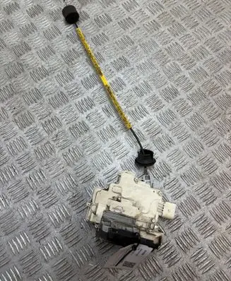 Audi A6 S6 C6 4F Rear door lock 