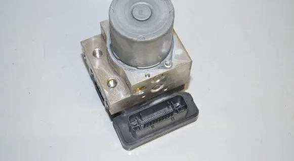 BMW 5 F10 F11 ABS Pump 6853400 34516876912 6876912