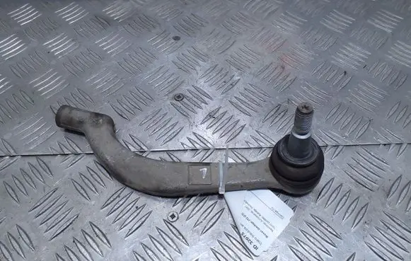 Nissan Qashqai J12 Steering tie rod end 