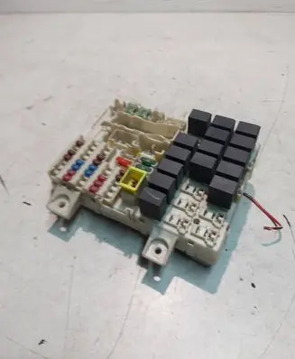 Mitsubishi Colt Fuse module 1571H0A