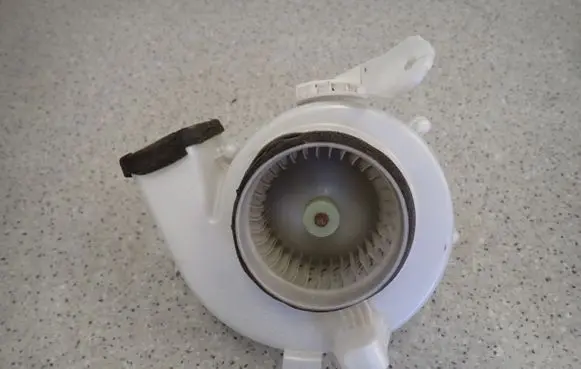 Toyota Prius (XW20) Heater fan/blower 7702047041