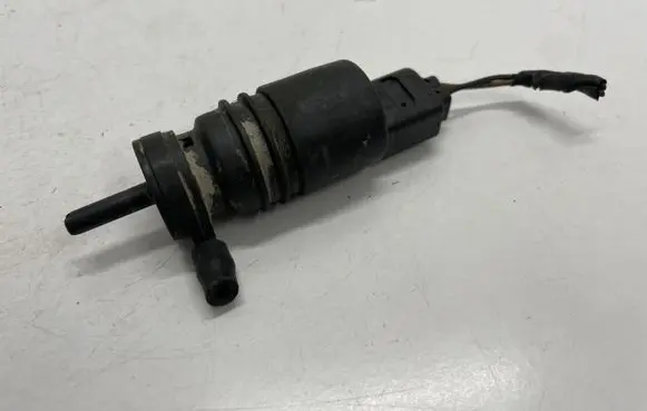 Audi A4 S4 B8 8K Windscreen/windshield washer pump 1T0955651