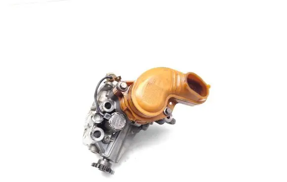 Nissan X-Trail T32 Oil pump 2821800600 150007372B