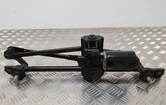 Mazda 3 I Front wiper linkage and motor
