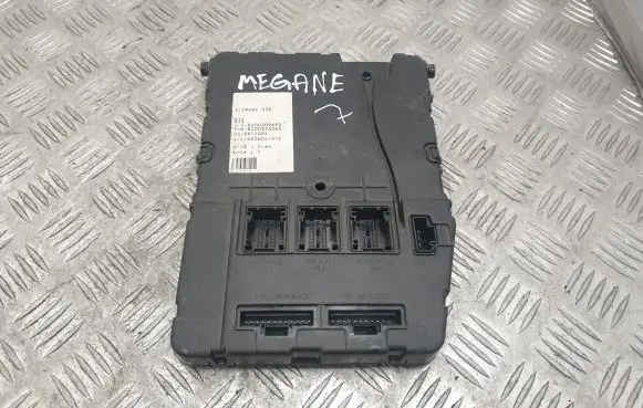 Renault Megane II Central body control module 8200309690 8200326040