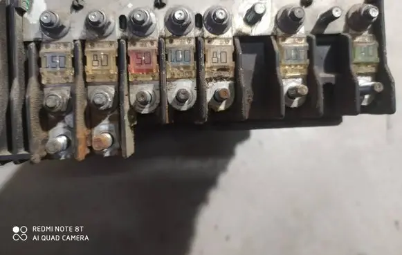 Volkswagen PASSAT B6 Fuse module 3C0937125
