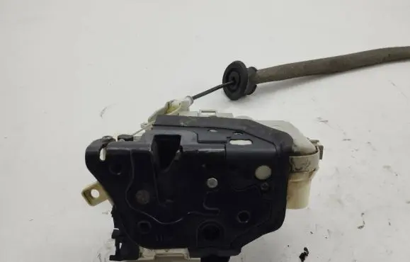Audi A7 S7 4G Front door lock 8J2837016c