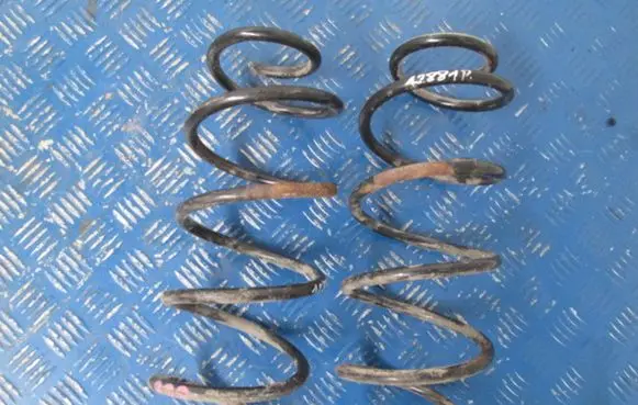 Mazda 323 F Front coil spring
