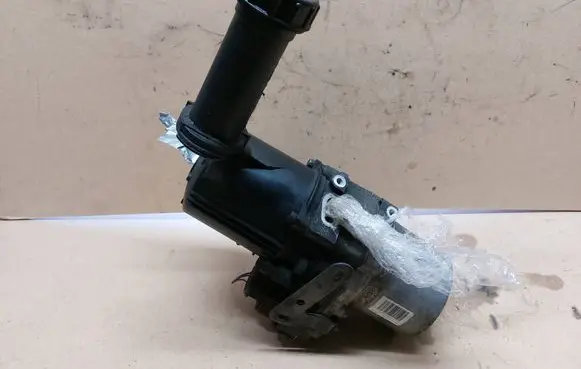 Peugeot 3008 I Power steering pump 9670608380