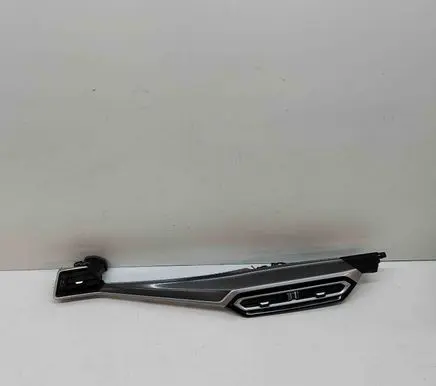 BMW 3 G20 G21 Dashboard air vent grill cover trim 5A3B8D9 9623099