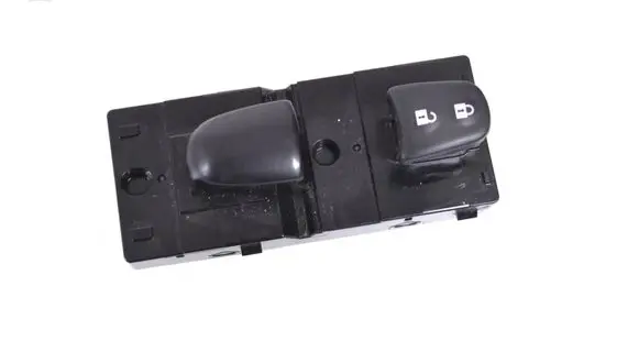Nissan Qashqai Electric window control switch 15206SD