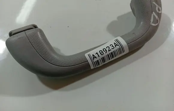 Hyundai i30 Front interior roof grab handle
