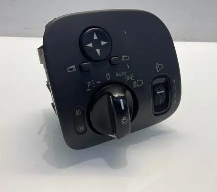 Mercedes-Benz C W203 Light switch A2035450604 24406574725 04058515