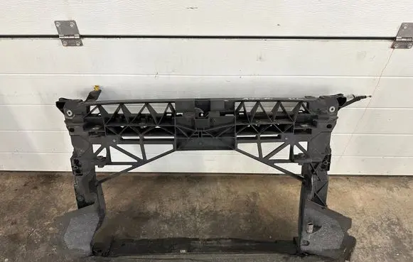 Seat Leon (5F) Radiator support slam panel 5F0805588 148846G4 6E0805581
