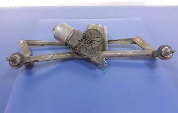 Peugeot 206 Front wiper linkage and motor 3397020578
