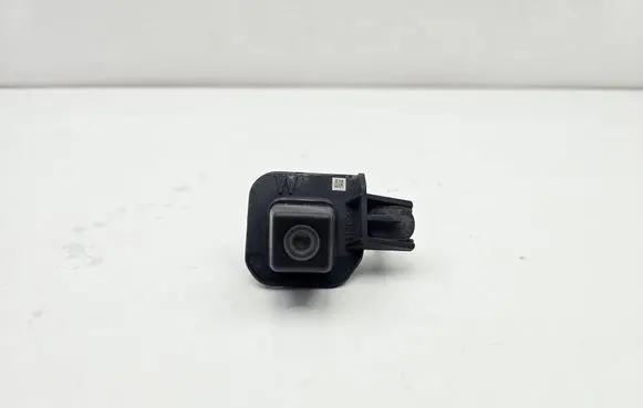 Toyota Auris E180 Reversing camera 8679002130 GPKD6357RC 5XC302358