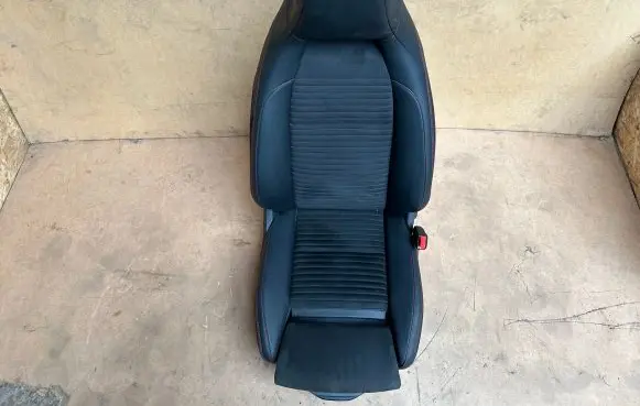Front passenger seat