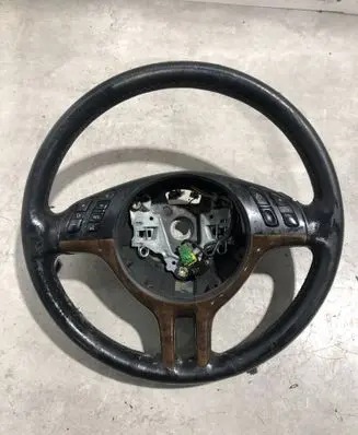 BMW 5 E39 Steering wheel 6760662 67606629
