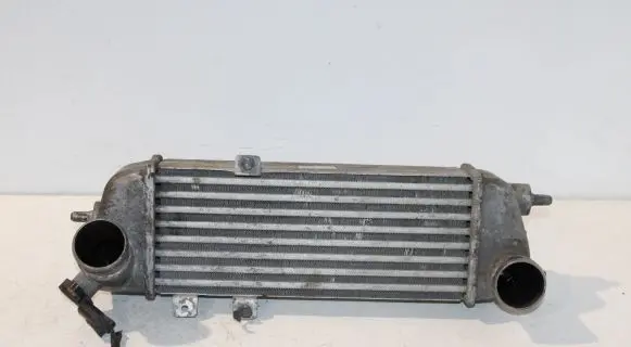 KIA Ceed Intercooler radiator 282712A610
