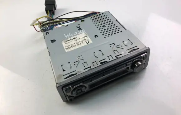 Mitsubishi Carisma Radio/CD/DVD/GPS head unit CQC1110GN
