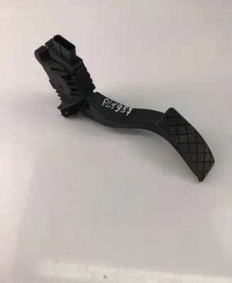 Volkswagen Golf VII Accelerator throttle pedal 5Q1723503H