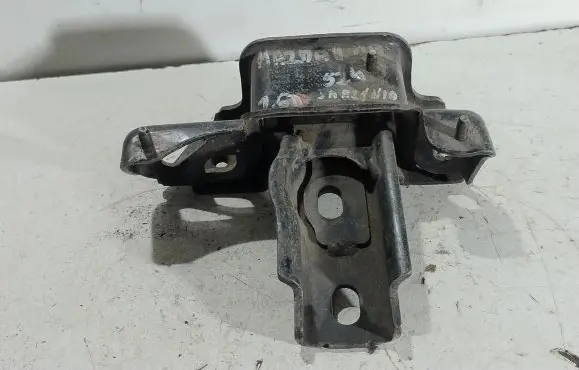 Mazda 2 Gearbox mounting bracket D65139070
