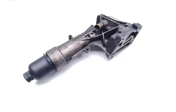 Mercedes-Benz C W203 Oil filter mounting bracket A2711800610 A2711880001