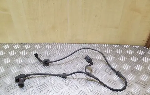 Audi A4 S4 B6 8E 8H ABS brake wheel speed sensor 0265006682 8E0927803A