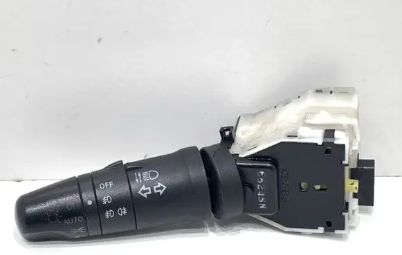 Nissan Note (E11) Other switches/knobs/shifts 
