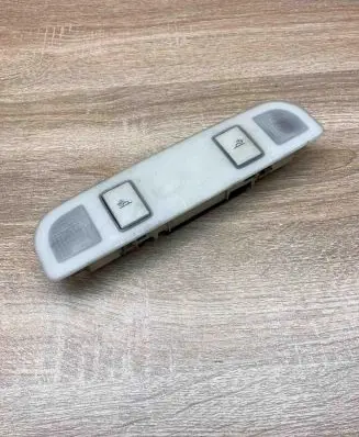 Audi A6 S6 C6 4F Rear seat light 4F0947111
