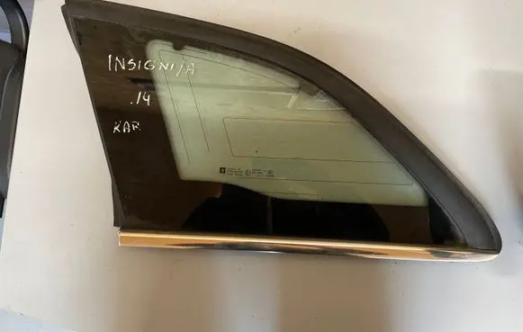 Opel Insignia A Rear side window
