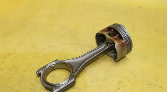 Audi A6 S6 C6 4F Piston with connecting rod 07L107104R