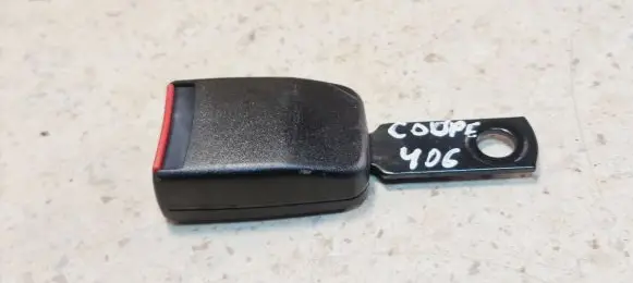 Peugeot 406 Rear seatbelt buckle 8111104F4