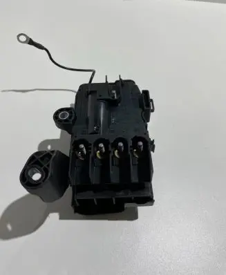 Mercedes-Benz S W222 Fuse box set A2225402350