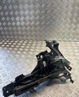 BMW 5 F10 F11 Headlight/headlamp mounting bracket 7200794