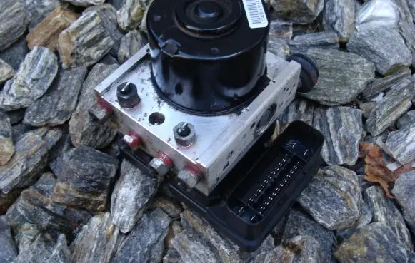 Suzuki Ignis ABS Pump 06.2109-0807.3