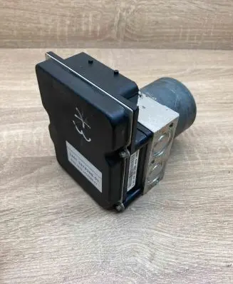 BMW X3 E83 ABS Pump 3414388 6762059