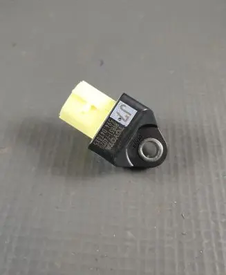 Toyota C-HR I Airbag deployment crash/impact sensor 89831F4020