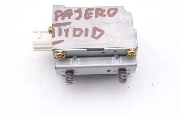 Mitsubishi Pajero Airbag deployment crash/impact sensor MR551788