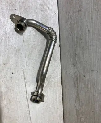 Ford Focus Turbo turbocharger oiling pipe/hose h6bg8c368bb