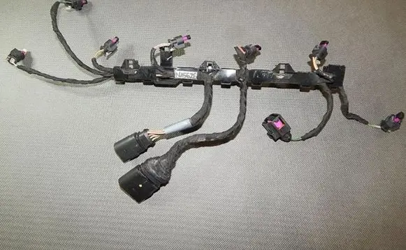 Skoda Octavia Mk3 (5E) Fuel injector wires 06L971627K