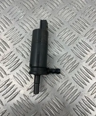 BMW 3 E90 E91 Headlight washer pump 6973097