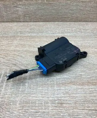 Volkswagen Golf Plus Air flap motor/actuator 0132801363 1168802872 WITHPLUG